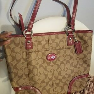 *AUTHENTIC* Coach Valentine purse **RARE**